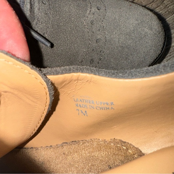 SUEDE WEDGE WINGTIPS - Picture 7 of 7